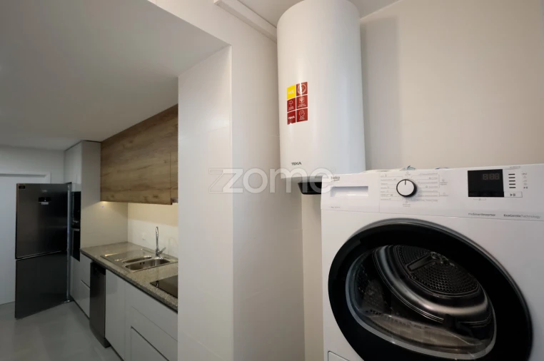 Apartamento T2 para Arrendamento em Mafamude e Vilar do Paraíso Foto 4