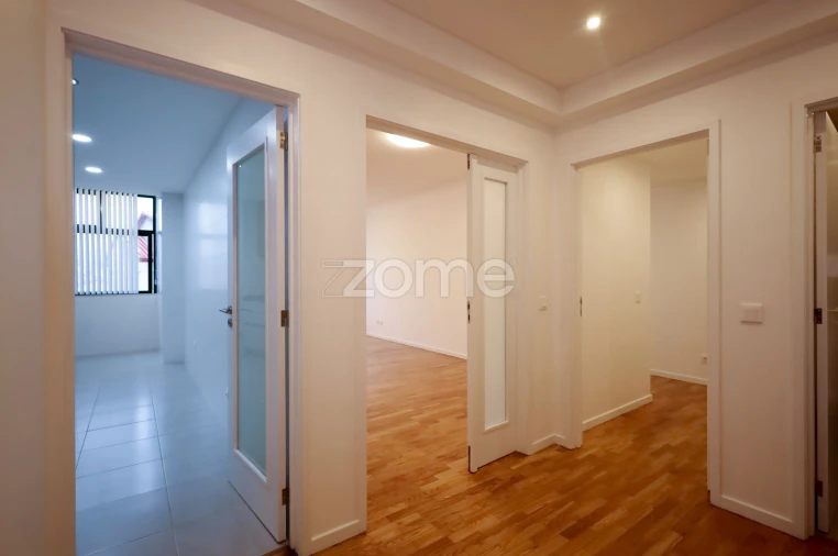 Apartamento T2 para Arrendamento em Mafamude e Vilar do Paraíso Foto 6