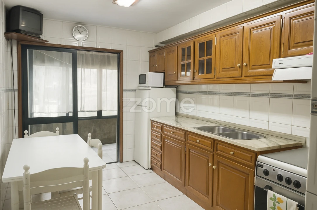 Apartamento T3 para Venda em Rebordosa Foto 4