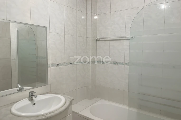 Apartamento T3 para Venda em Rebordosa Foto 9