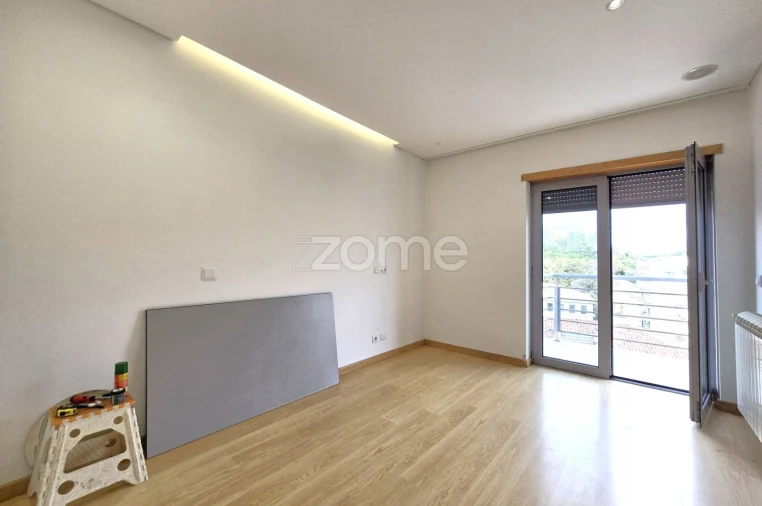 Apartamento T3 para Arrendamento em Leiria, Pousos, Barreira e Cortes Foto 21