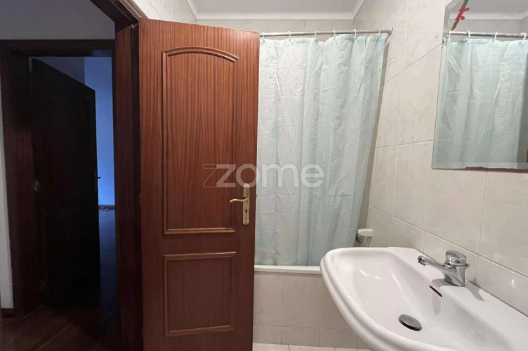 Apartamento T3 para Arrendamento em Leiria, Pousos, Barreira e Cortes Foto 4