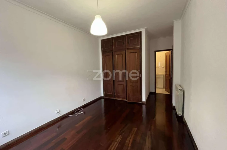 Apartamento T3 para Arrendamento em Leiria, Pousos, Barreira e Cortes Foto 5