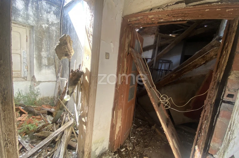 Prédio para Venda em Alcobaça e Vestiaria Foto 7