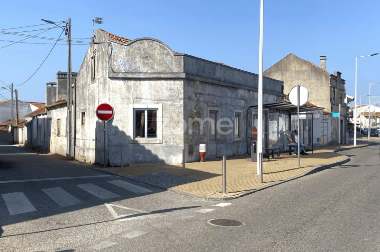 Prédio para Venda em Alcobaça e Vestiaria Foto 4