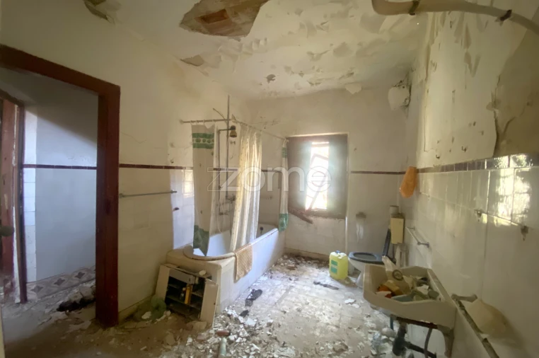 Prédio para Venda em Alcobaça e Vestiaria Foto 8