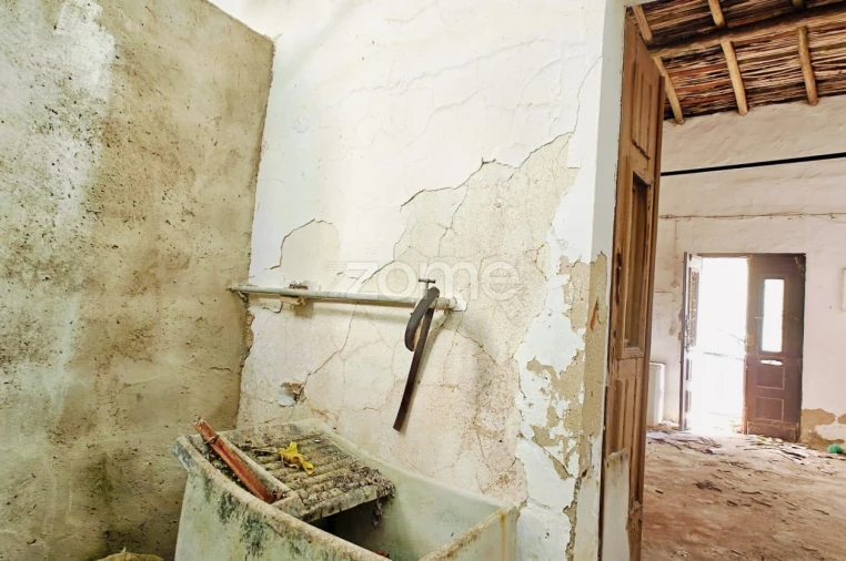 Terreno Comércio / Armazém para Venda em Armação de Pera Foto 8