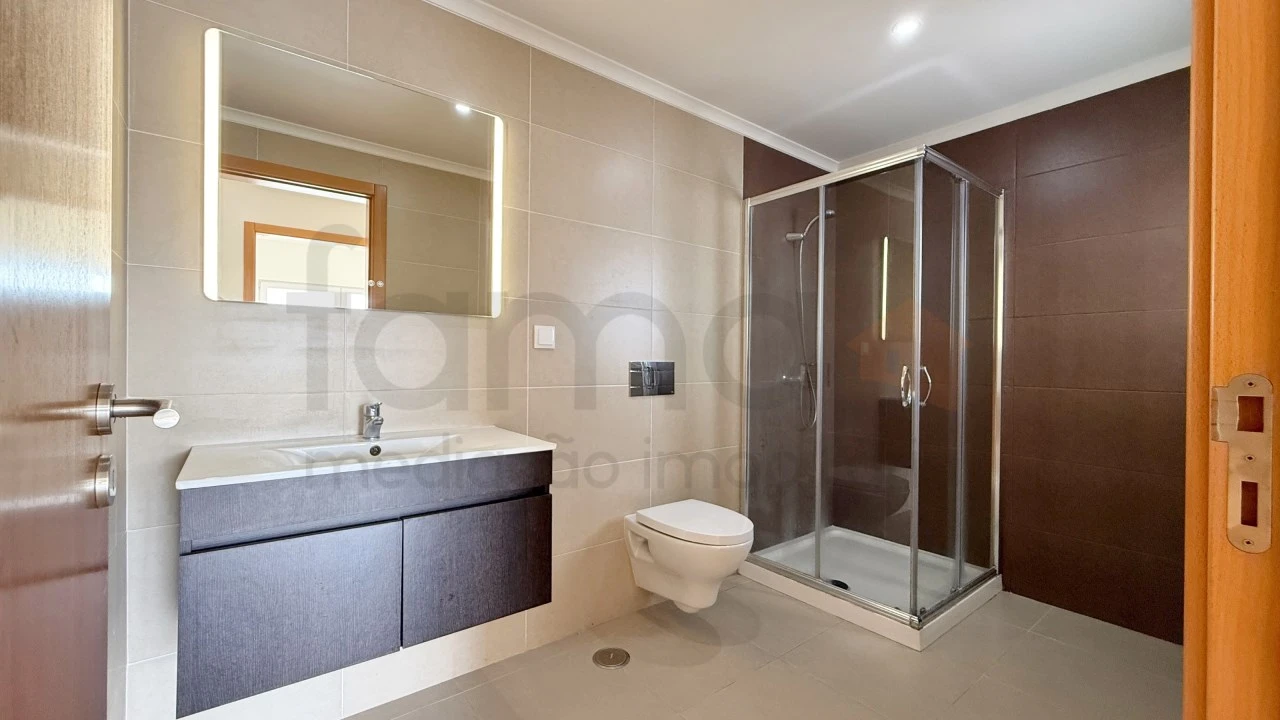 Moradia T3 para Arrendamento em Silveira Foto 21