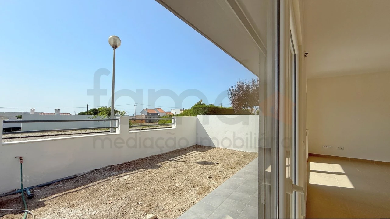 Moradia T3 para Arrendamento em Silveira Foto 27