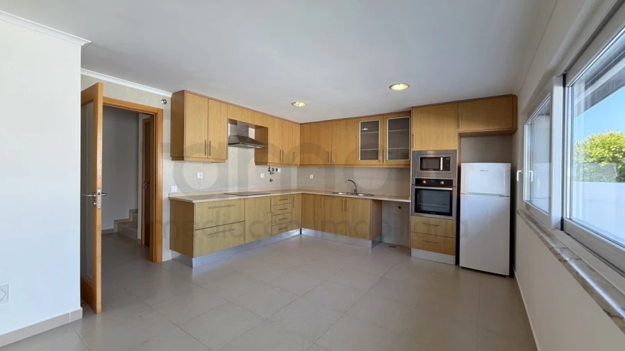 Moradia T3 para Arrendamento em Silveira Foto 8