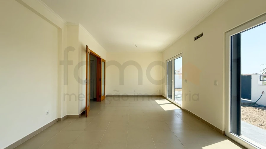 Moradia T3 para Arrendamento em Silveira Foto 25