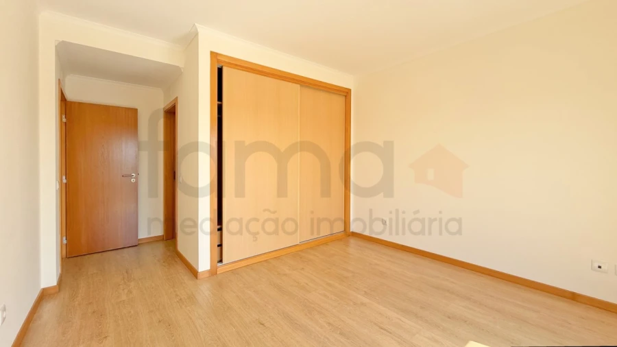 Moradia T3 para Arrendamento em Silveira Foto 42