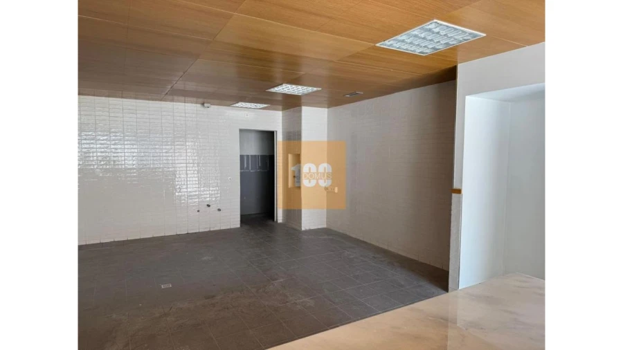 Negócio para Venda em Cedofeita, Santo Ildefonso, Sé, Miragaia, São Nicolau e Vitória Foto 9