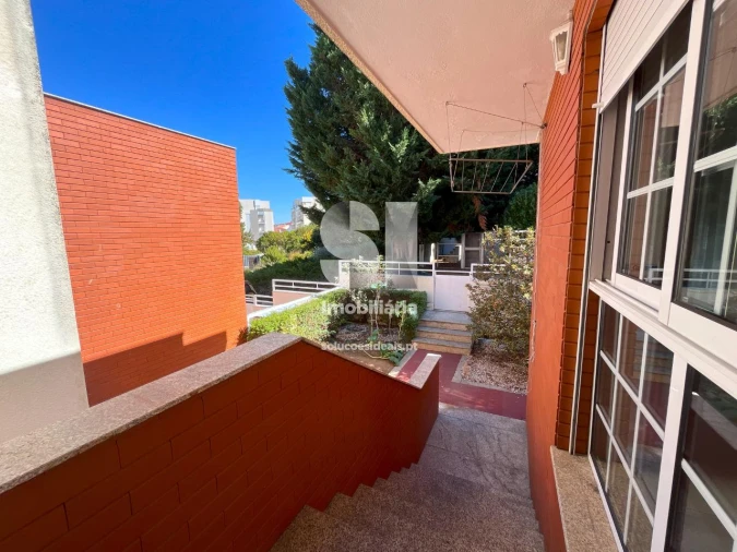 Moradia T4 para Venda em Nossa Senhora da Conceição, São Pedro e São Dinis Foto 3