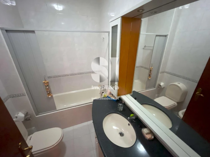 Moradia T4 para Venda em Nossa Senhora da Conceição, São Pedro e São Dinis Foto 7