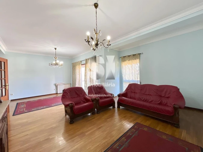 Moradia T4 para Venda em Nossa Senhora da Conceição, São Pedro e São Dinis Foto 11