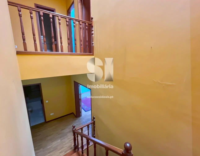 Moradia T4 para Venda em Nossa Senhora da Conceição, São Pedro e São Dinis Foto 13