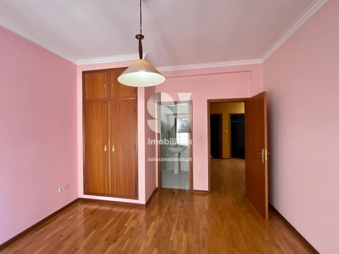 Moradia T4 para Venda em Nossa Senhora da Conceição, São Pedro e São Dinis Foto 21