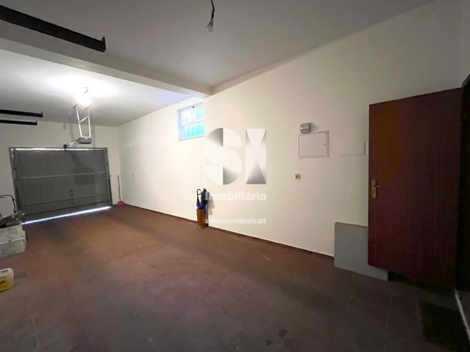 Moradia T4 para Venda em Nossa Senhora da Conceição, São Pedro e São Dinis Foto 30