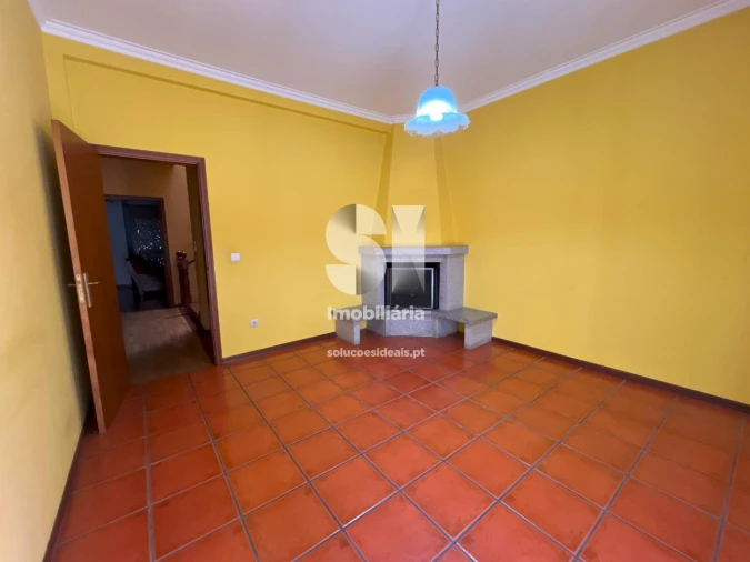 Moradia T4 para Venda em Nossa Senhora da Conceição, São Pedro e São Dinis Foto 36