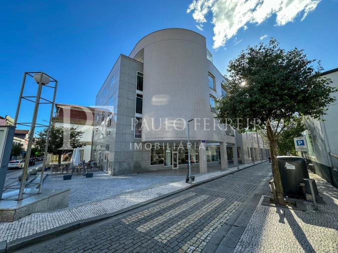 Escritório para Arrendamento em Vila Nova de Famalicão e Calendário