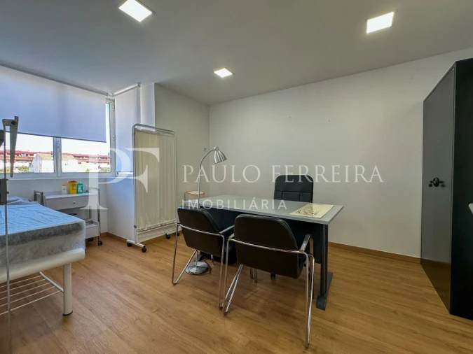 Escritório para Arrendamento em Vila Nova de Famalicão e Calendário Foto 8