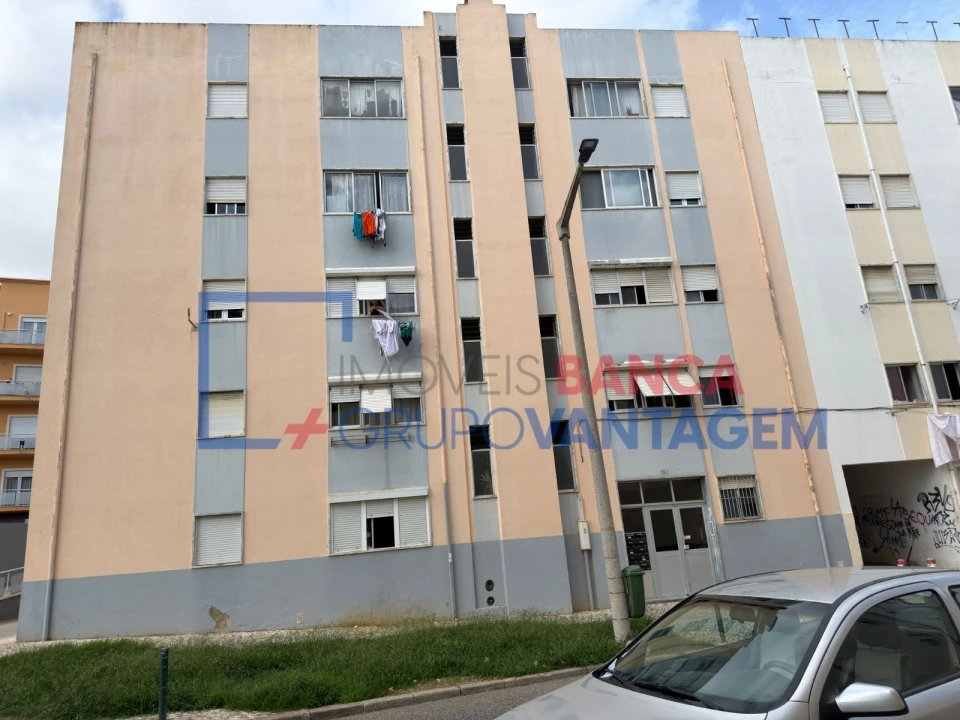 Apartamento T3 para Venda em Carregado e Cadafais Foto 2