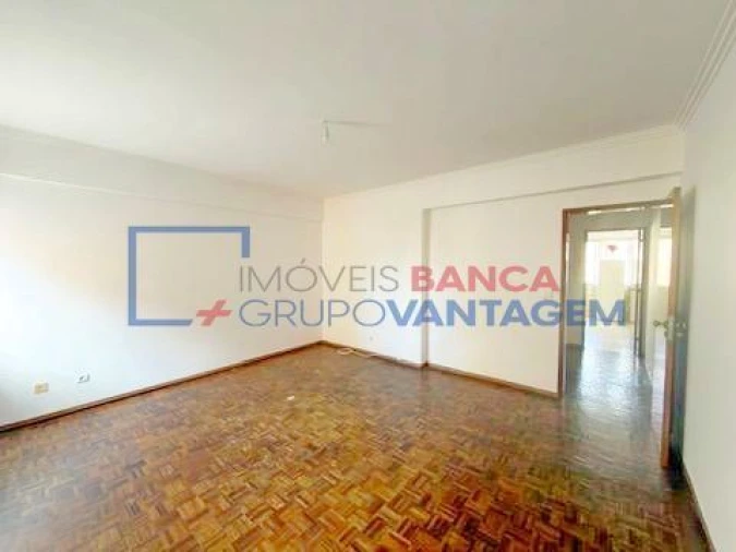 Apartamento T3 para Venda em Carregado e Cadafais Foto 22