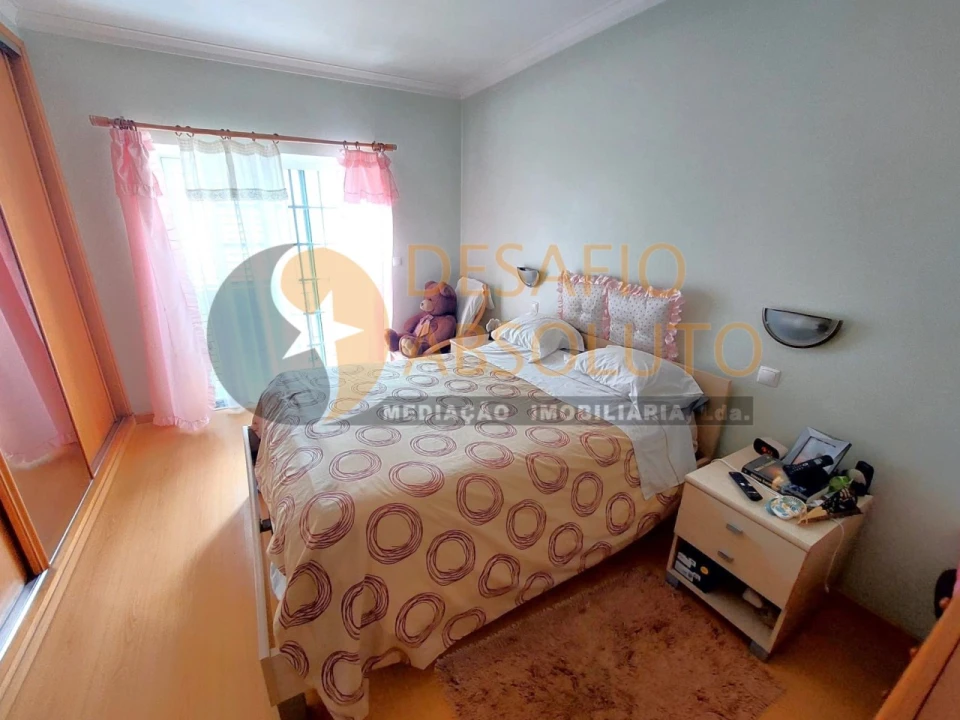 Moradia T4 para Venda em Laranjeiro e Feijó Foto 12