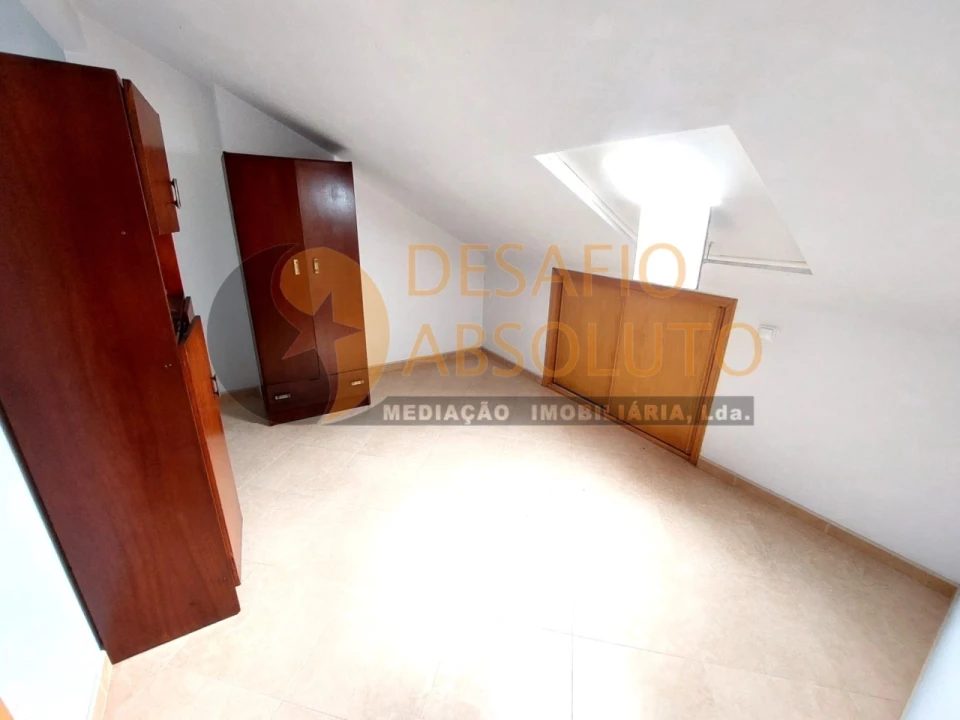 Moradia T4 para Venda em Laranjeiro e Feijó Foto 29