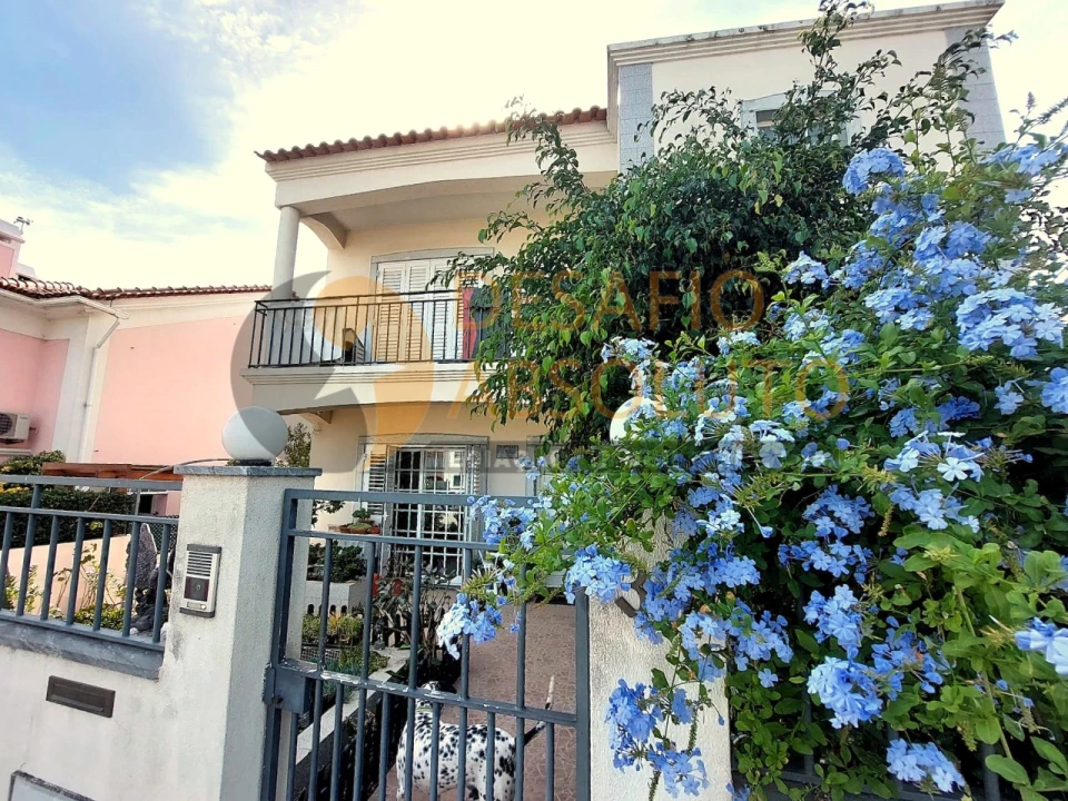 Moradia T4 para Venda em Laranjeiro e Feijó Foto 38