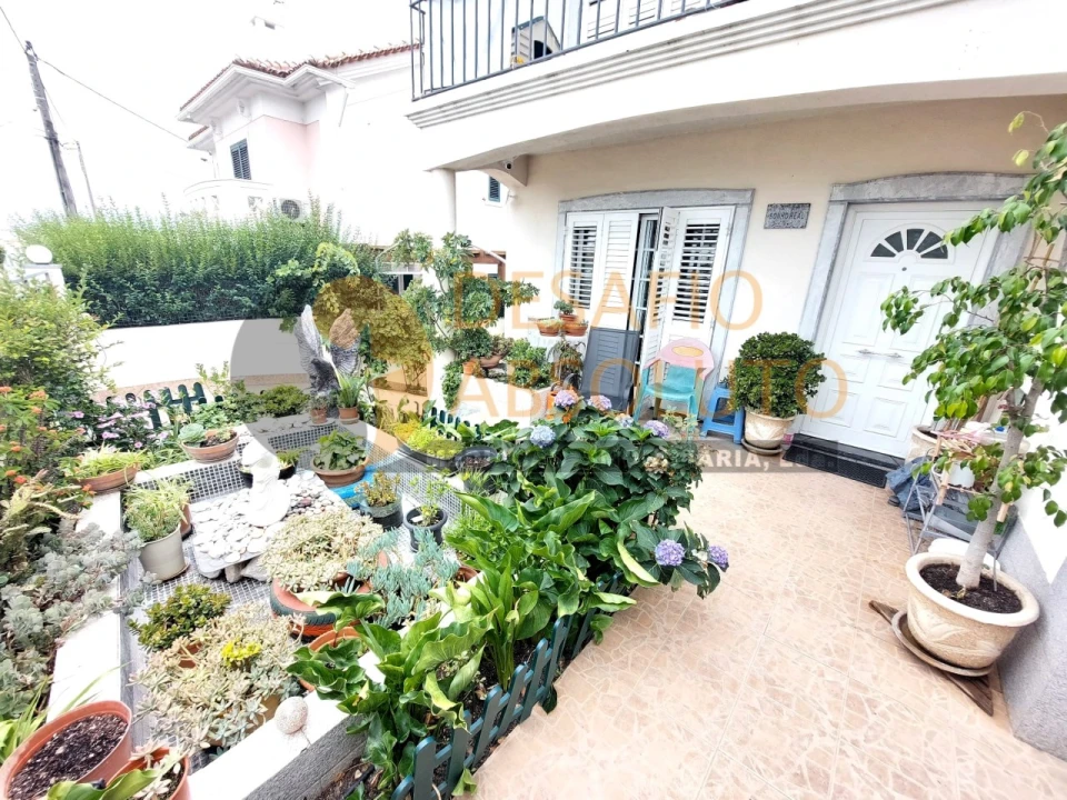 Moradia T4 para Venda em Laranjeiro e Feijó Foto 42