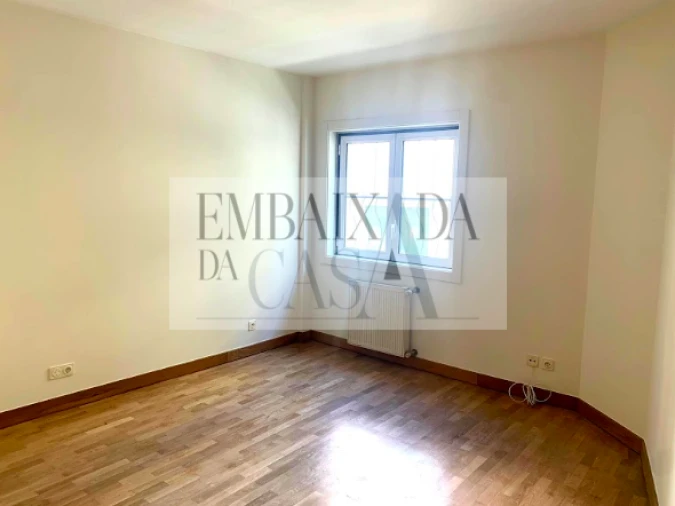 Apartamento T2 para Venda em Misericórdia Foto 6