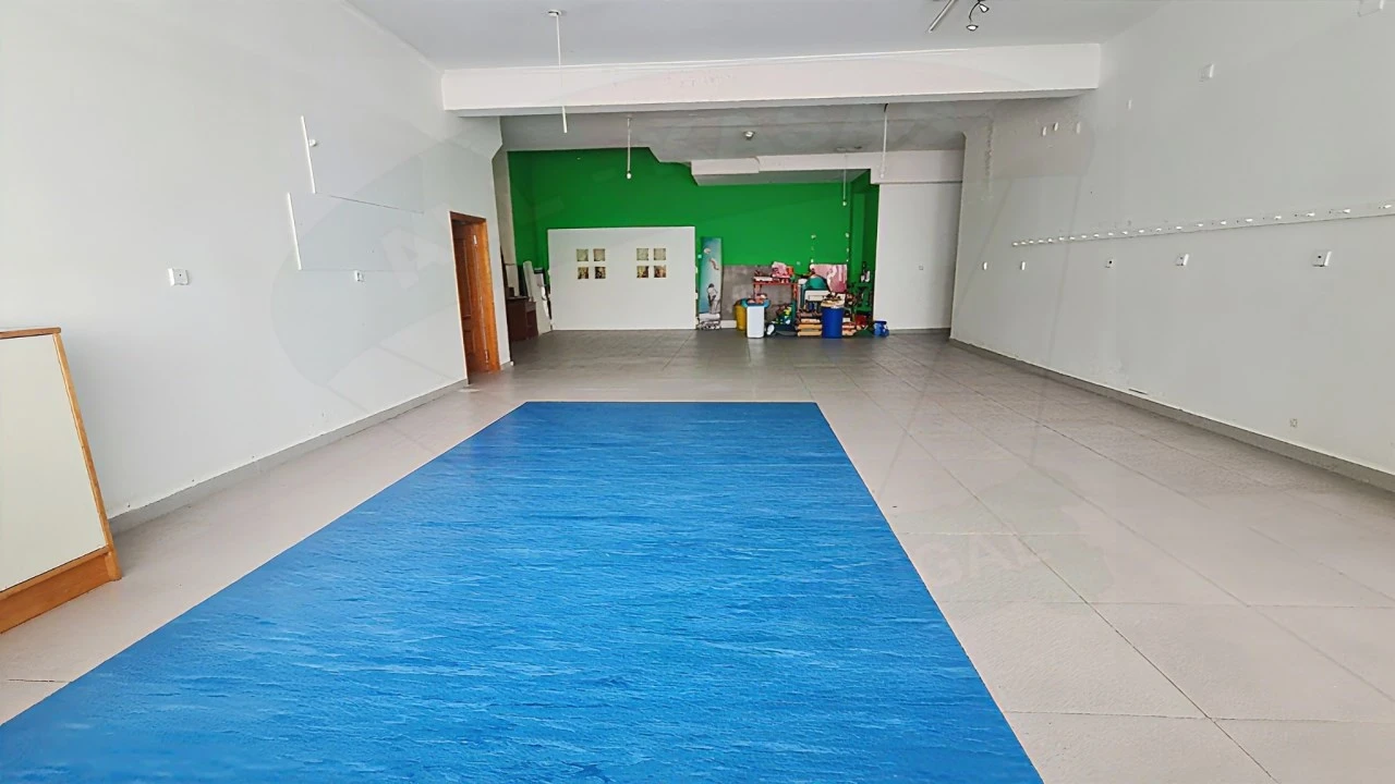 Loja para Arrendamento em Falagueira-Venda Nova Foto 3