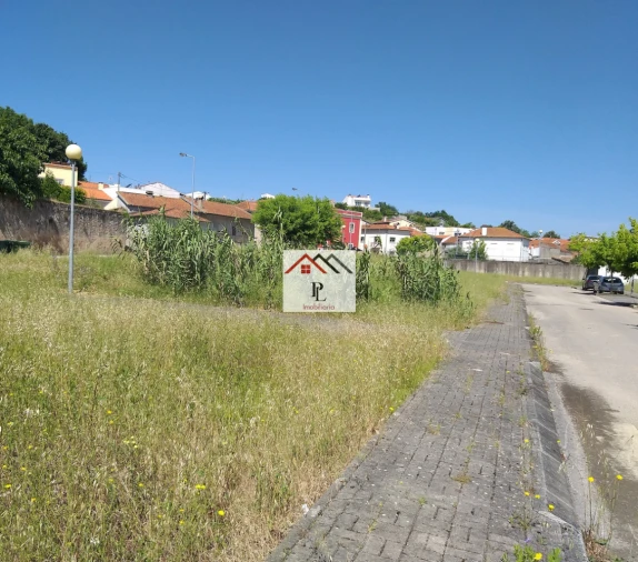 Terreno para Venda em Taveiro, Ameal e Arzila Foto 11