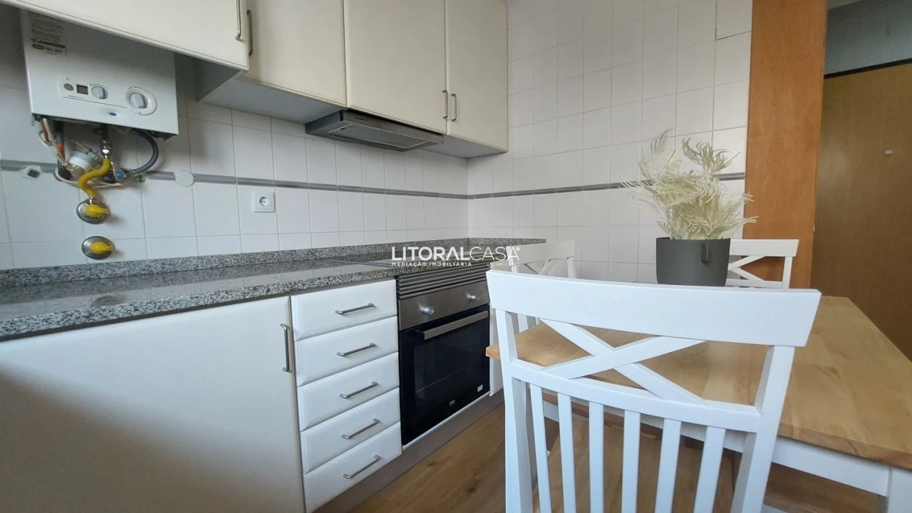 Apartamento T1 para Venda em Buarcos Foto 6