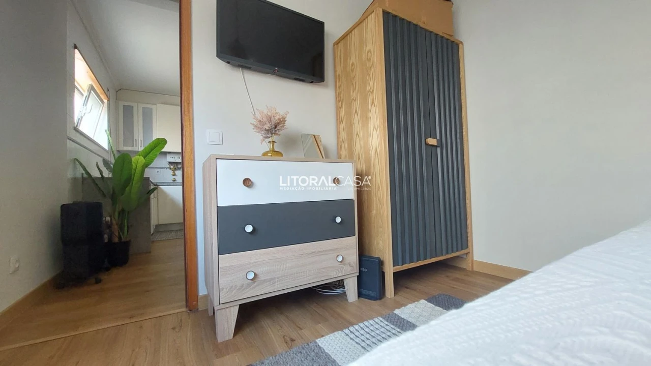 Apartamento T1 para Venda em Buarcos Foto 14