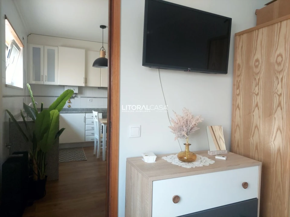 Apartamento T1 para Venda em Buarcos Foto 13