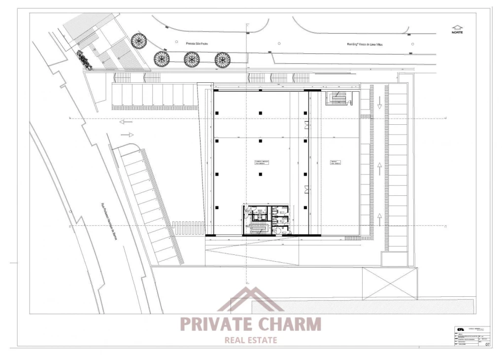 Loja para Arrendamento em Sacavém e Prior Velho Foto 7