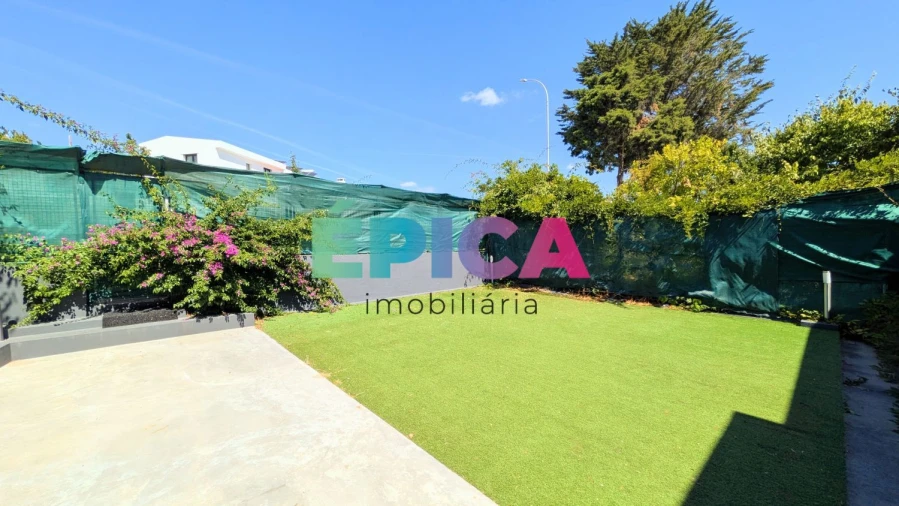 Moradia T8 para Venda em Carnaxide e Queijas Foto 8