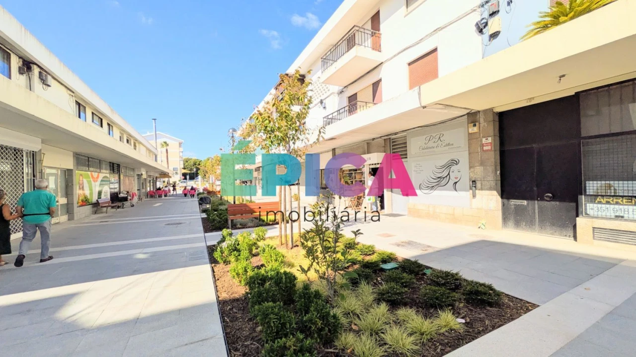 Moradia T8 para Venda em Alfragide Foto 73