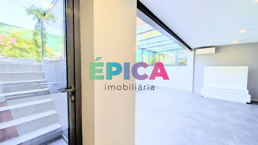 Moradia T8 para Venda em Alfragide Foto 20