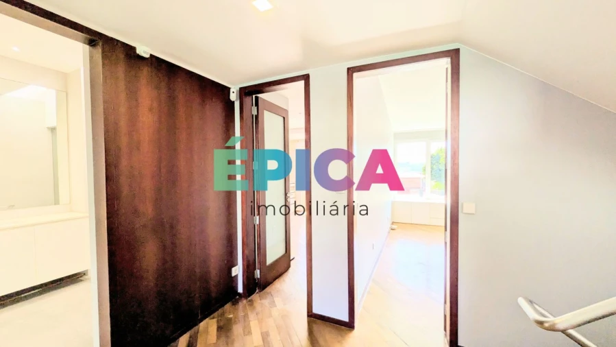 Moradia T8 para Venda em Alfragide Foto 40