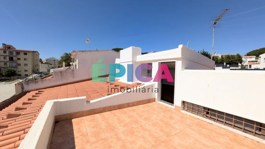 Moradia T8 para Venda em Alfragide Foto 50