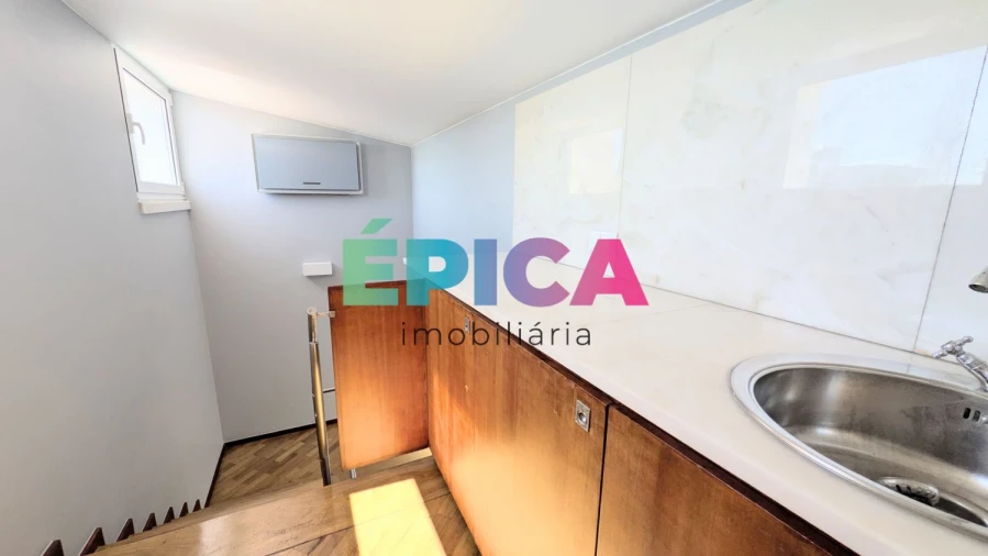 Moradia T8 para Venda em Alfragide Foto 53