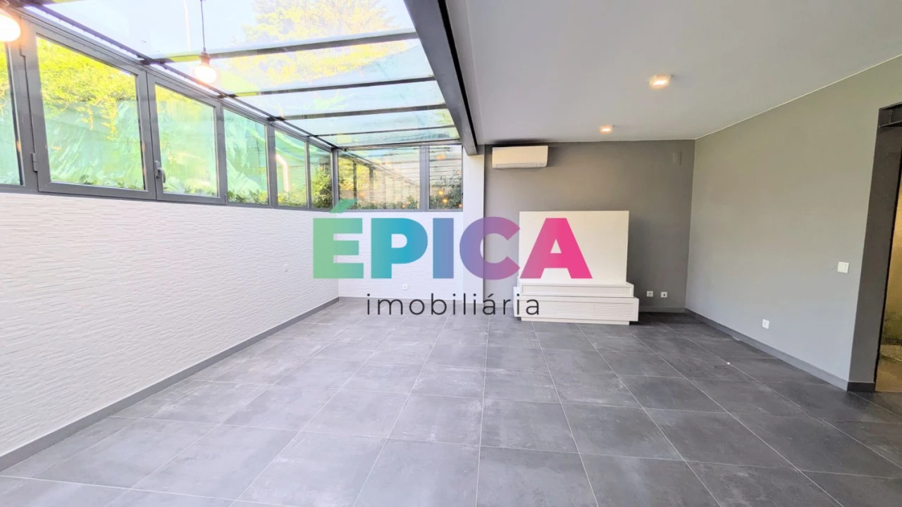 Moradia T8 para Venda em Alfragide Foto 27