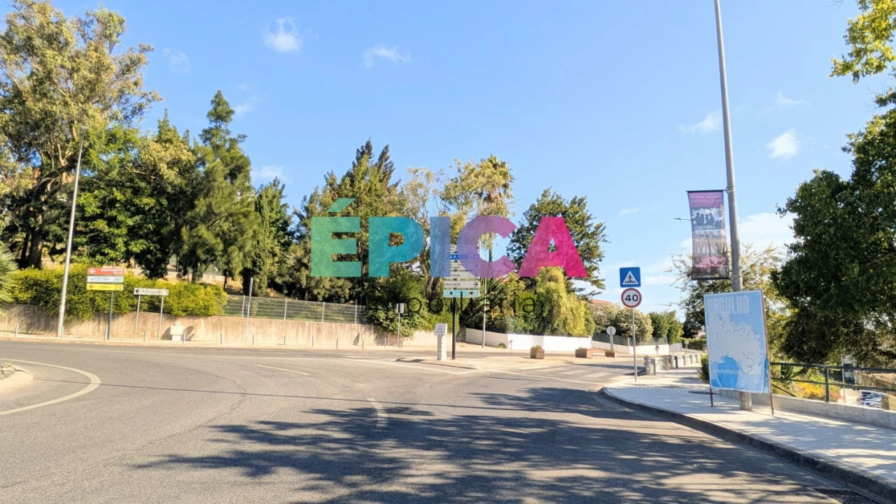 Moradia T8 para Venda em Alfragide Foto 77