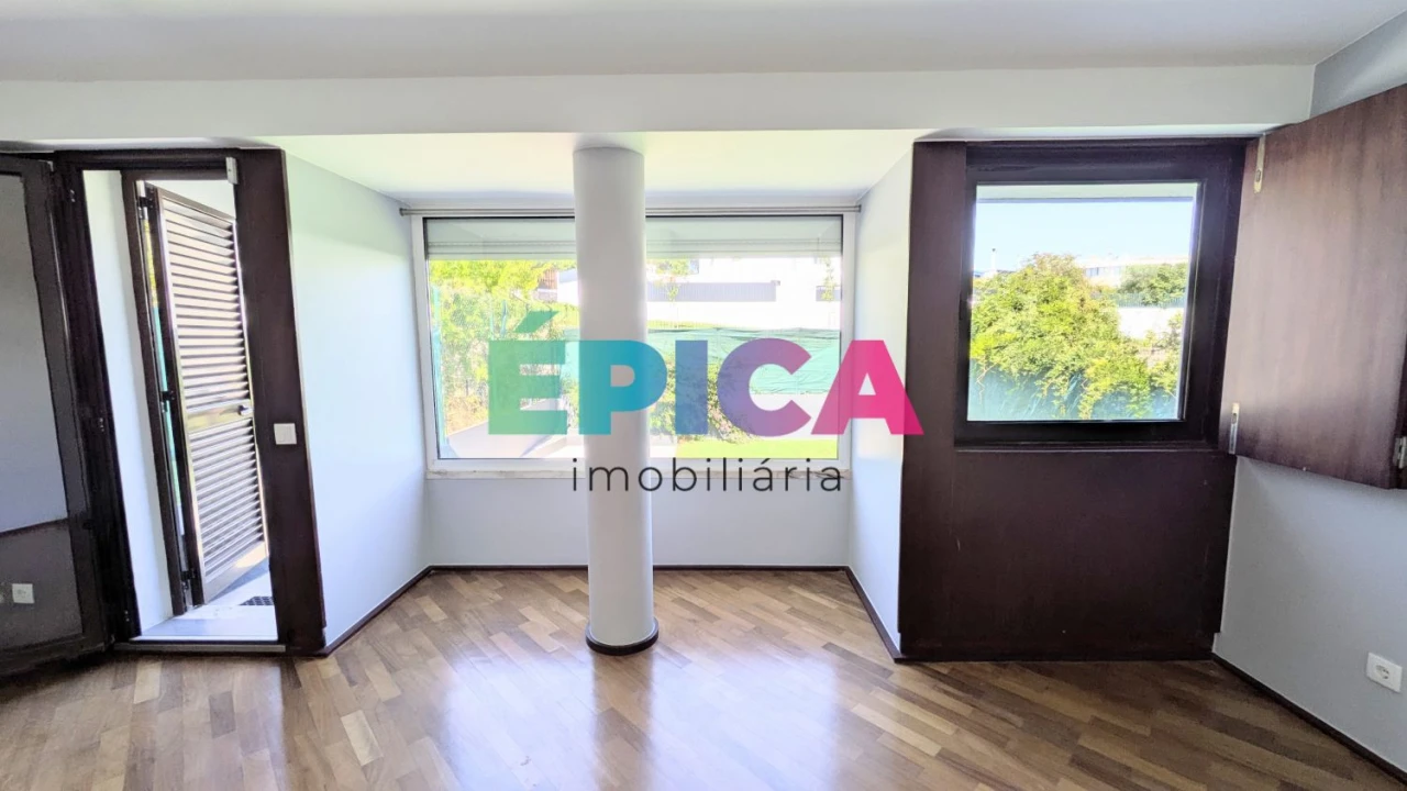 Moradia T8 para Venda em Alfragide Foto 46