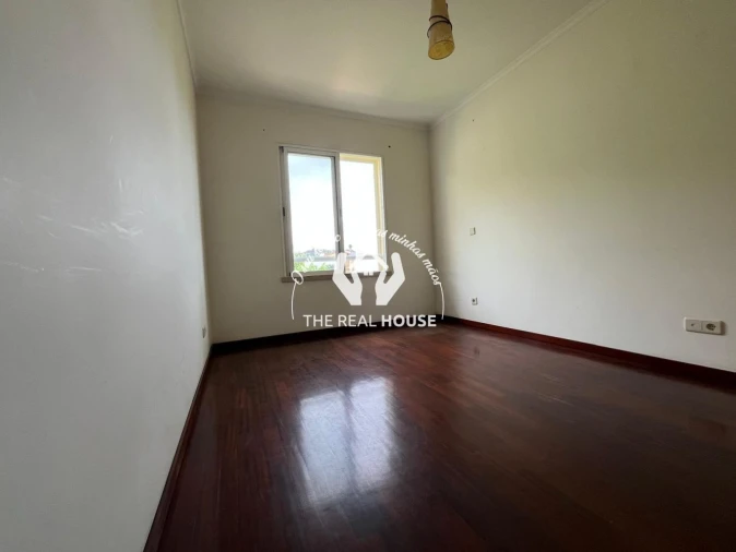 Apartamento T2 para Venda em Camara de Lobos Foto 13