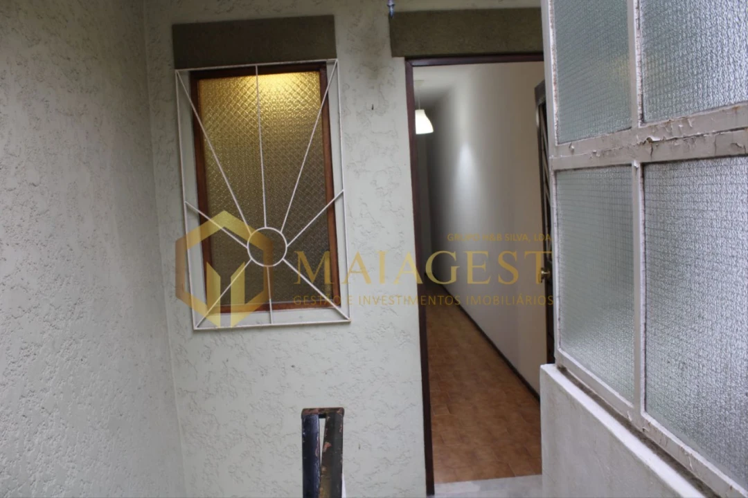 Apartamento T2 para Arrendamento em Mafamude e Vilar do Paraíso Foto 2